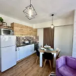 Joy Apartament Burgas Center & Free Parking * ブルガス
