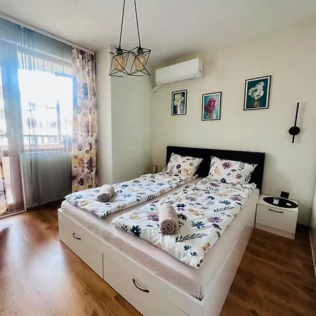 Joy Apartament Burgas Center & Free Parking
