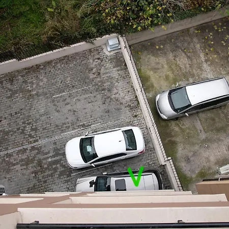 Joy Center Free Parking Апартаменты