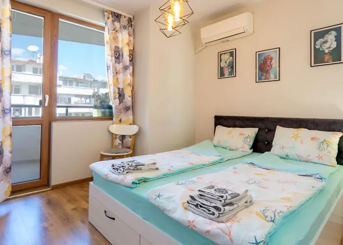 Joy Apartament Burgas Center & Free Parking