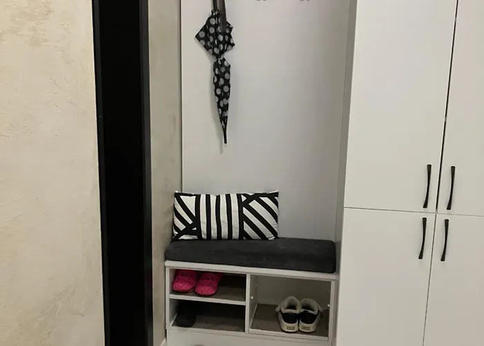 Joy Center Free Parking Μπουργκάς