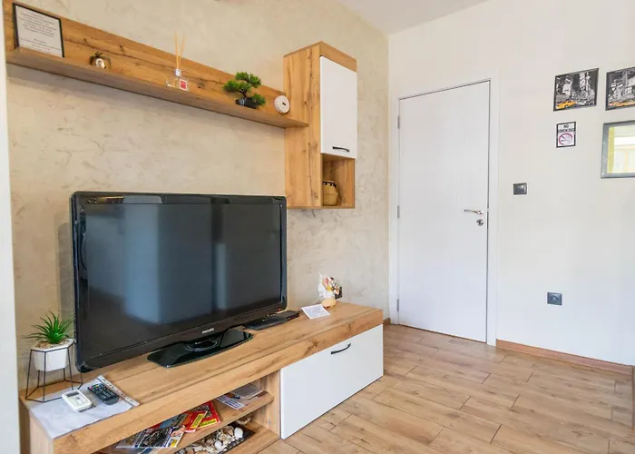 Апартамент Joy Center Free Parking Бургас