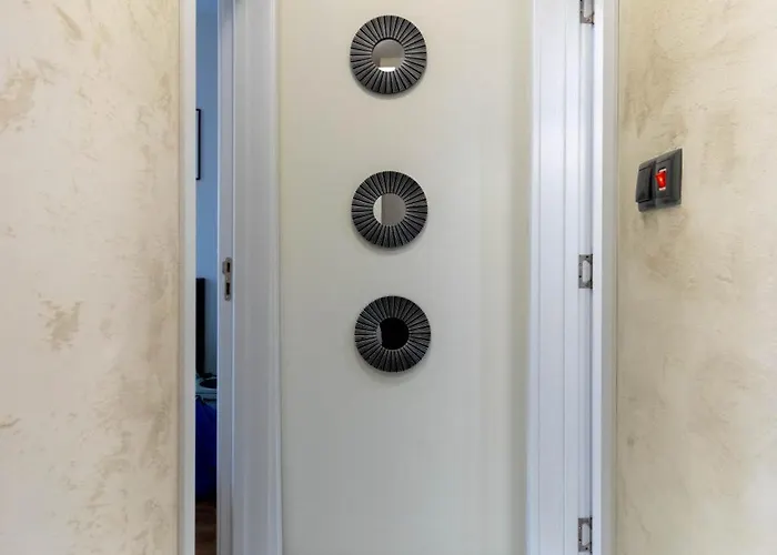 Апартамент Joy Center Free Parking *