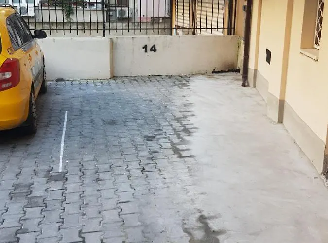 Joy Center Free Parking * Бургас